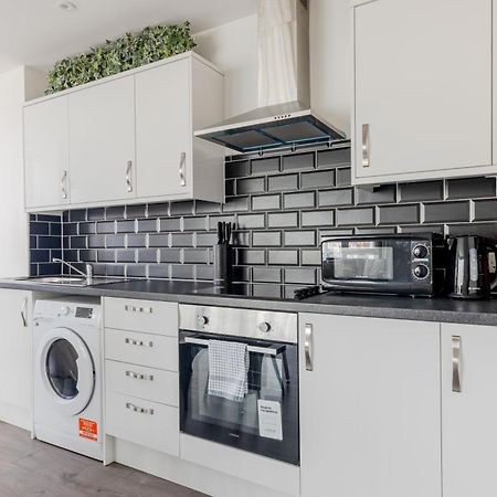 Vertigo Boutique Sleeps 4 London Kingston upon Thames  Εξωτερικό φωτογραφία