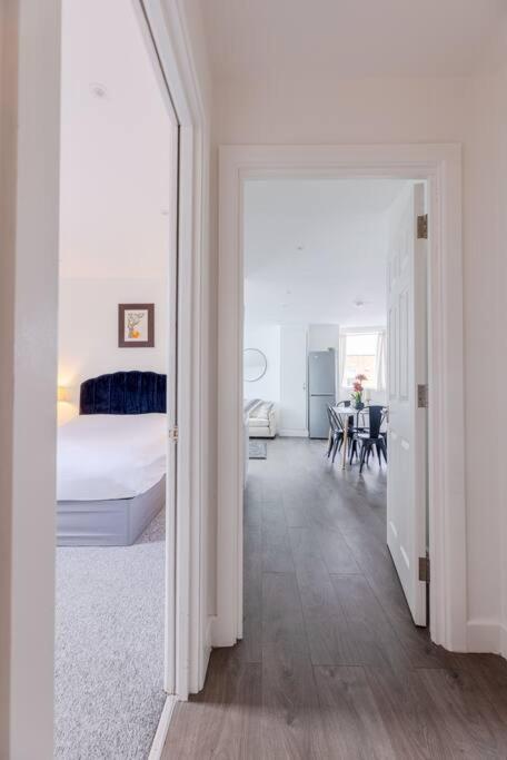 Vertigo Boutique Sleeps 4 London Kingston upon Thames  Εξωτερικό φωτογραφία